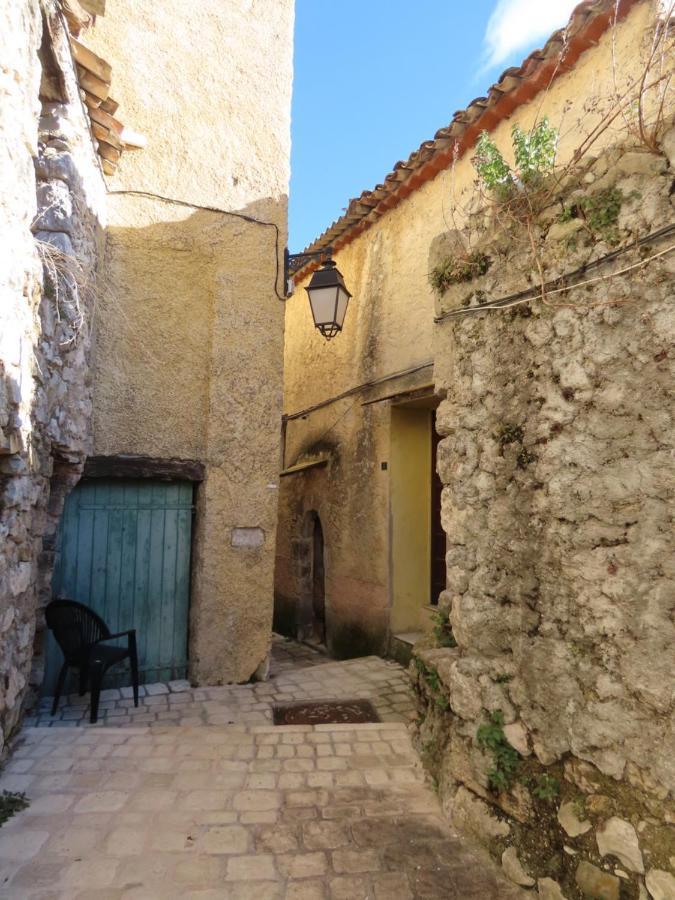 מלון Aiglun  Auberge De Calendal מראה חיצוני תמונה