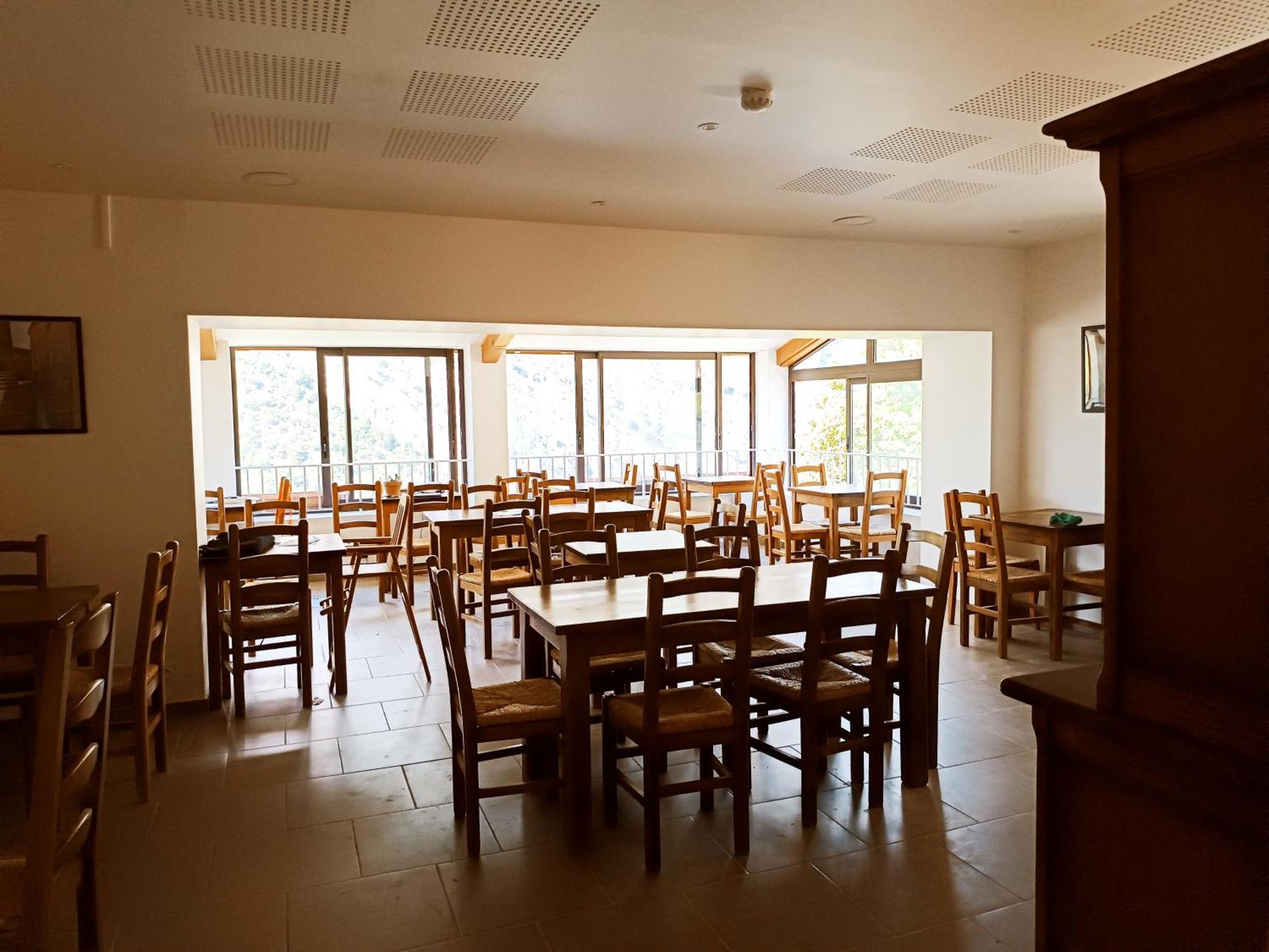 מלון Aiglun  Auberge De Calendal מראה חיצוני תמונה